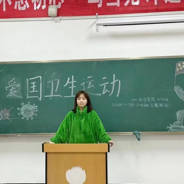 图片二.jpg 图片二.jpg